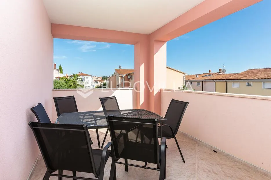istra, medulin, velika samostojeća kuća sa 7 apartmana 100 m od mora - slika 55