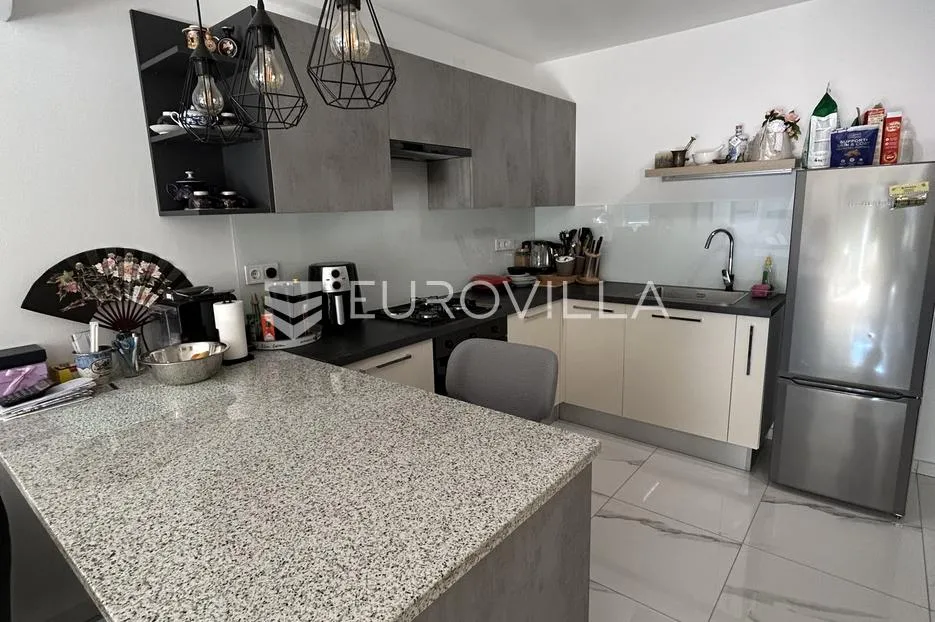 pula, gregovica - prodaja dva zasebna stana u novogradnji s vrtom - slika 9