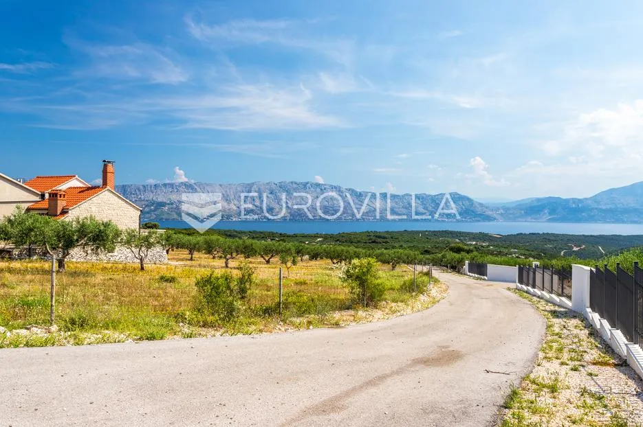 otok brač, pučišća, ekskluzivna investicija, zemljište ukupne površine 10.343 m² s građevinskom dozv - slika 3
