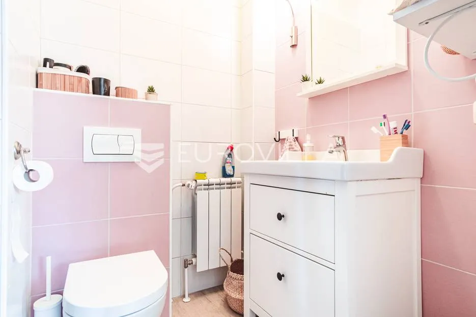 zagreb, gračani, velika obiteljska kuća s neto korisnom površinom od 381 m² - slika 21