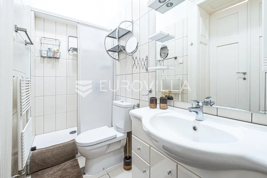 zagreb, centar, teslina, predivan trosoban stan, neto površine 74 m², top lokacija - slika 9