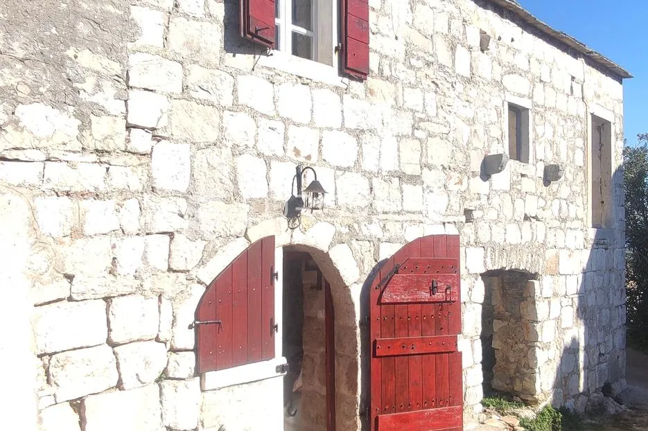 hvar, gdinj, kompletno renovirana kamena kuća u nizu - slika 6