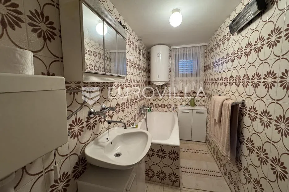 mandićevac, prekrasna vikendica 115 m² sa vinogradom i voćnjakom - slika 32