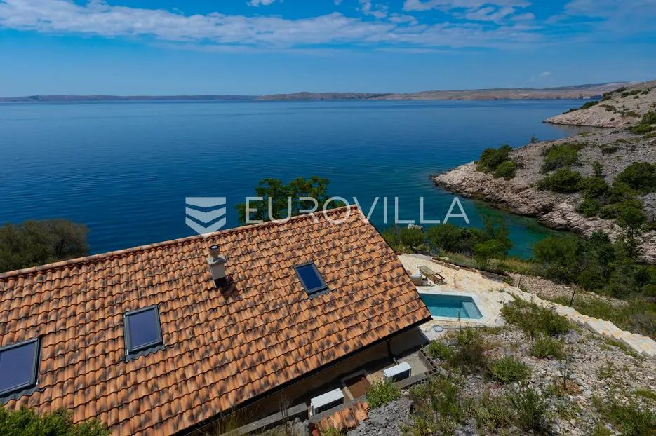 jablanac, prvi red do mora, mediteranska oaza s bazenom u parku prirode velebit - slika 2