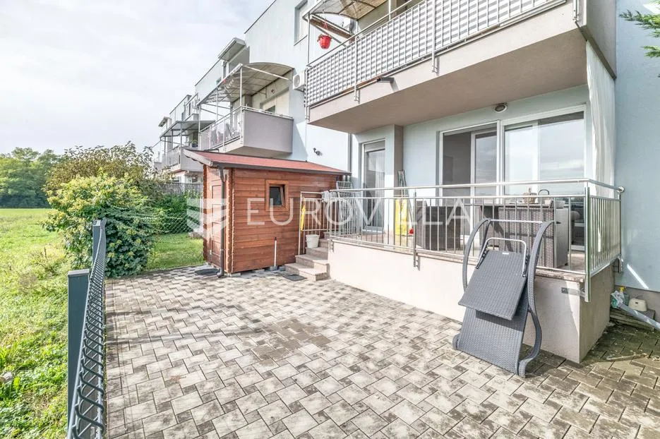 sesvete, kašinska, trosoban stan sa vrtom, prizemlje 66 m² - slika 9