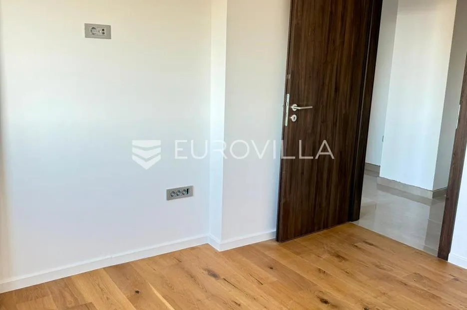 zadar, branimirova obala, moderan dvosoban stan s pogledom na more - slika 12