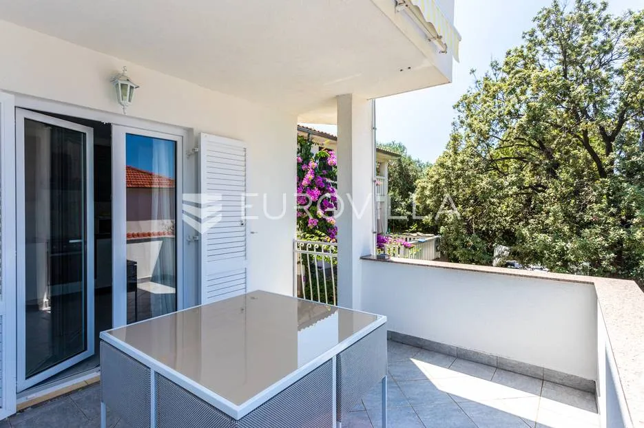 čiovo, okrug donji, apartmanska vila s bazenom - slika 24