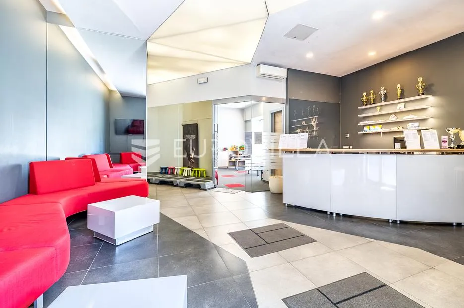 zagreb, maksimir, atraktivan poslovni prostor 385 m², blizina bolnice rebro, 7 parkinga - slika 4
