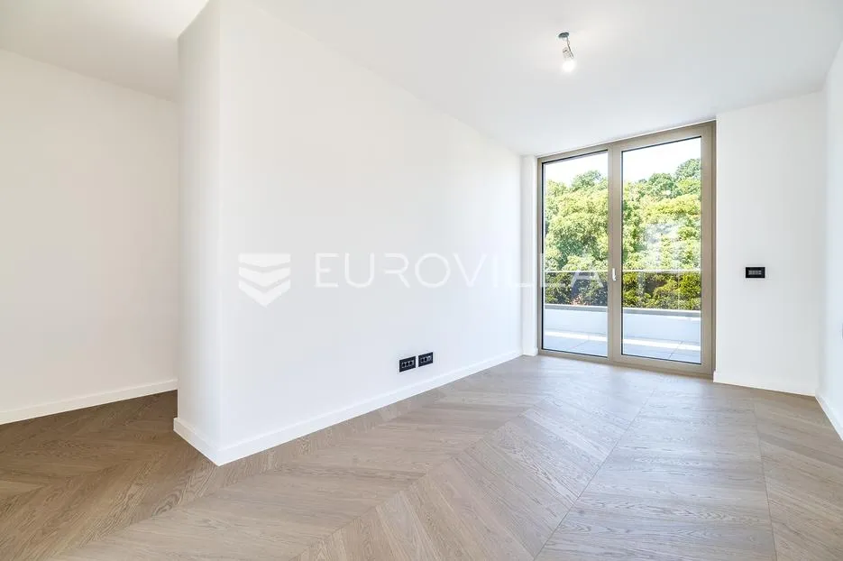 zagreb, medvedgradska, luksuzan četverosobni penthouse s bazenom 324 m² - slika 3