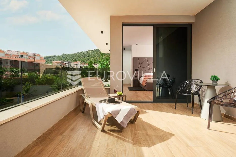 trogir - marina, luksuzna vila s unutarnjim bazenom - slika 33