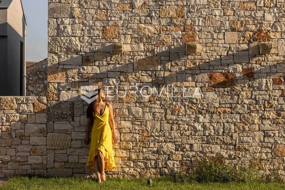 istra, kanfanar, komplex prekrasnih kamenih kuća 1561 m2 na velikoj okućnici - slika 47