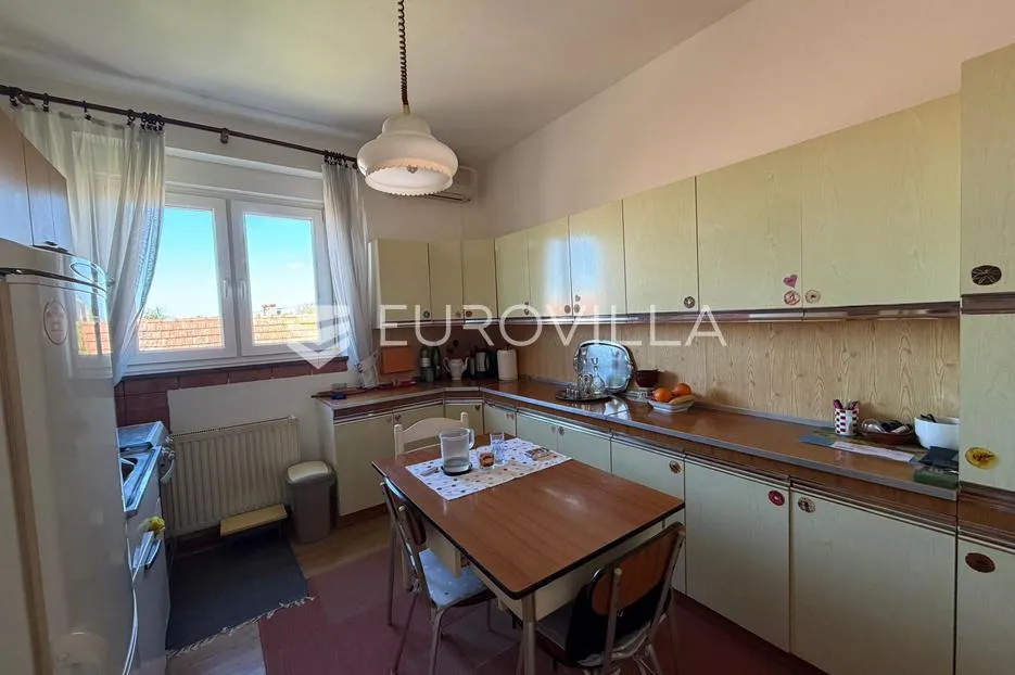 đakovo, centar, dvosoban stan na prvom katu, odlična lokacija - slika 6