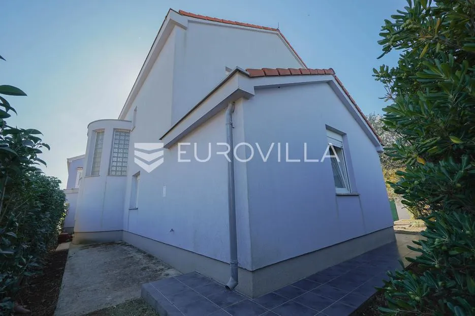 zadar, bokanjac, prostrana kuća površine 376 m² s velikim potencijalom - slika 63