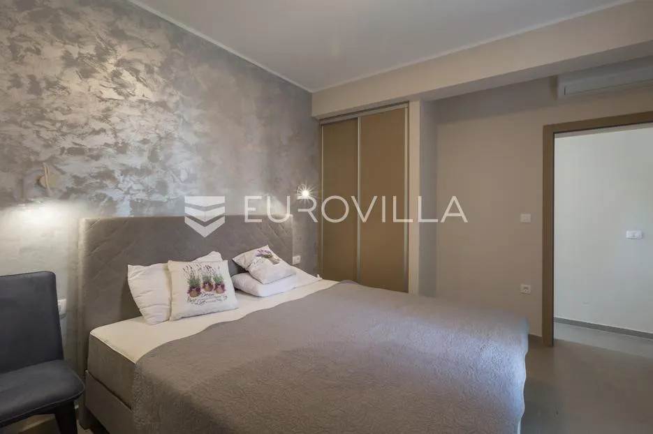 istra, rovinj, vila moderne arhitekture na 300 metara od mora - slika 6