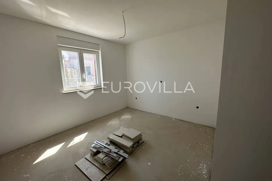 šišan, trosoban stan nkp 67 m2 i velikim vrtom od 204 m2 - slika 10
