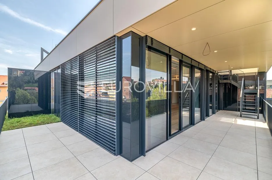 kaptol centar luksuzan penthouse 304 m² - slika 17