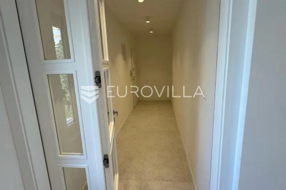 rijeka, vojak, adaptiran stan površine 97 m² s balkonom - slika 3