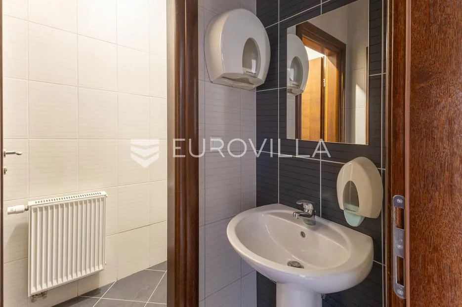slavonski brod, poslovni prostor 250,14 m² centar - slika 17