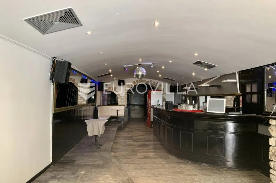 istra, poreč - poslovni prostor 115 m2 u starogradskoj jezgri - slika 8
