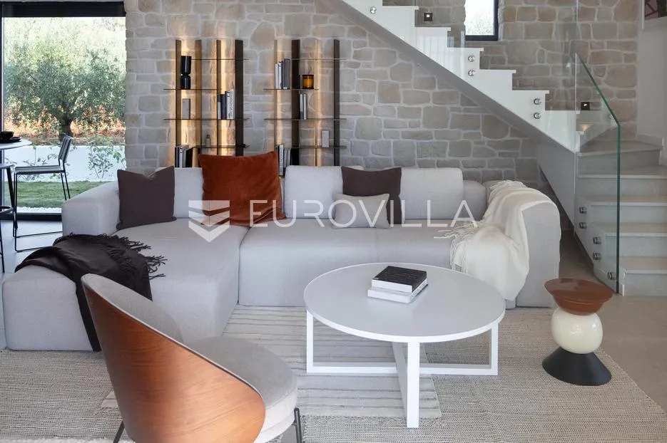 istra, poreč, gedići prekrasna moderna kamena vila 165 m² s bazenom - slika 23