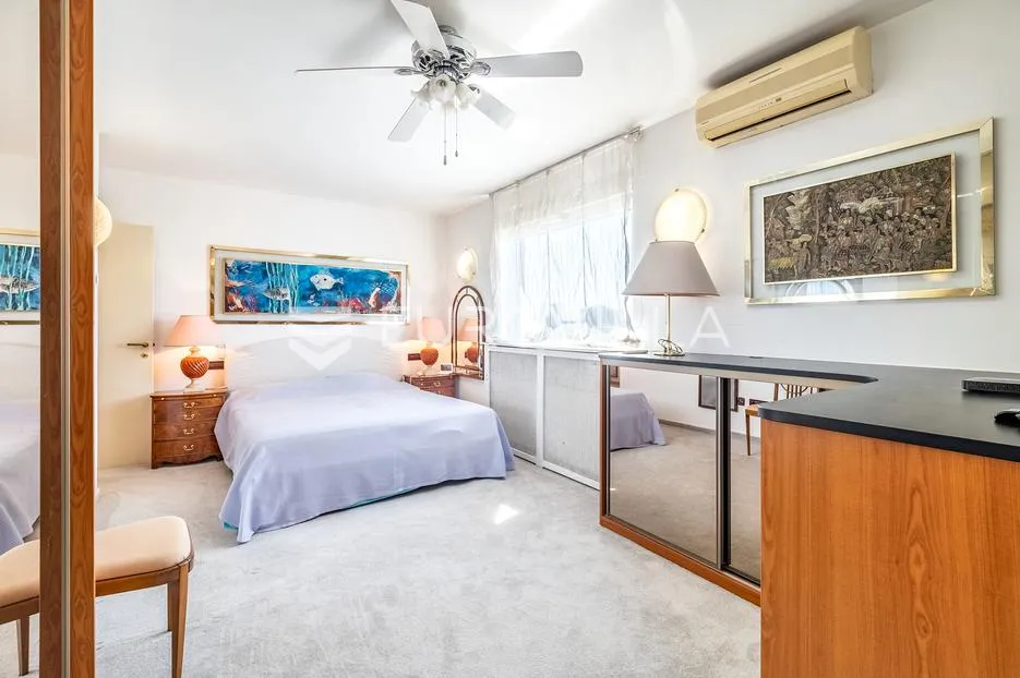 zagreb, cvjetni trg, luksuzan dvosoban penthouse 90 m² s terasom 50 m² - slika 8