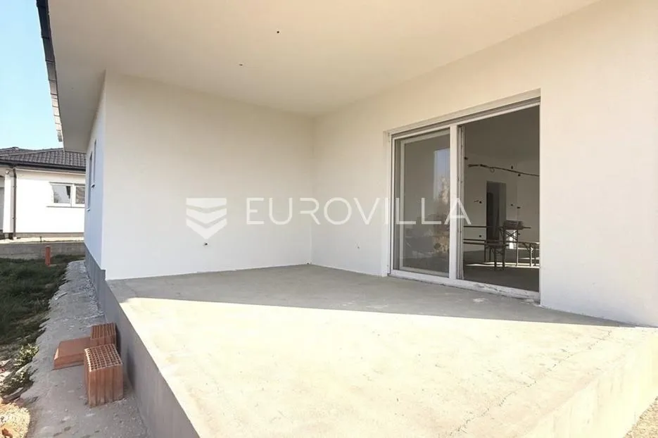 rugvica, samostojeća kuća s okućnicom, 584 m² - slika 7