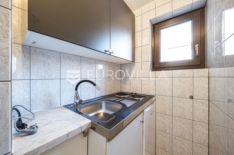 zagreb, lučko, poslovni prostor 55 m² - slika 6