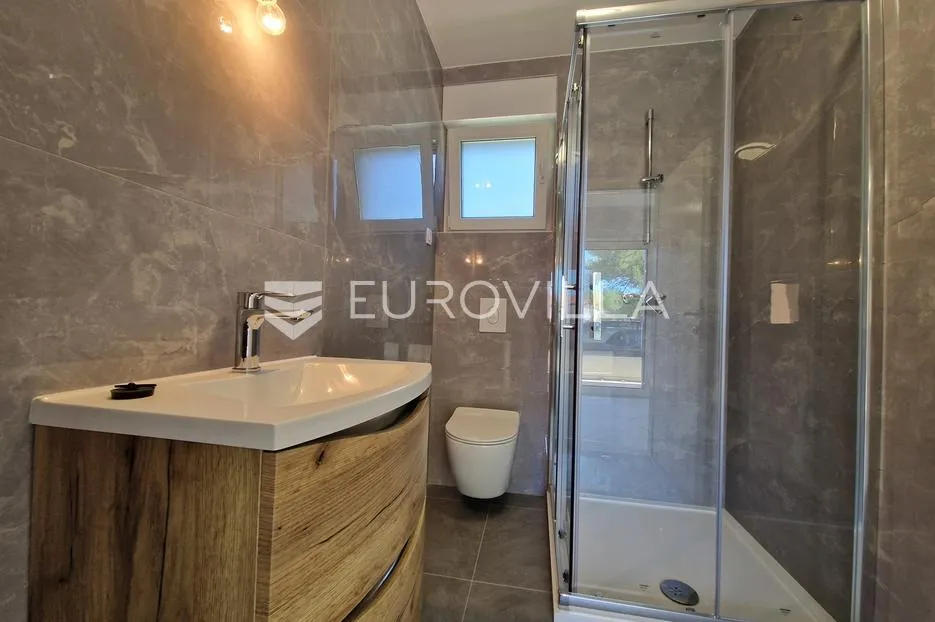 vir, prostran i svijetao apartman u prizemlju - slika 13