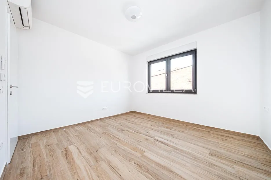 zagreb, trešnjevka, moderan trosoban stan nkp 103 m2 + garaža - slika 8