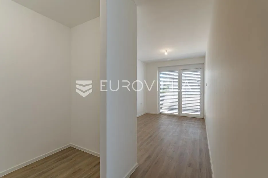 čakovec, globetka, atraktivan četverosoban stan površine 126,8 m² - slika 5