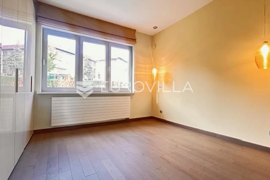 babonićeva luksuzan četverosoban penthouse - slika 13