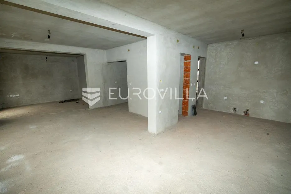 satnica đakovačka, 2 kuće 300 m² i 146 m², odlična investicija - slika 16