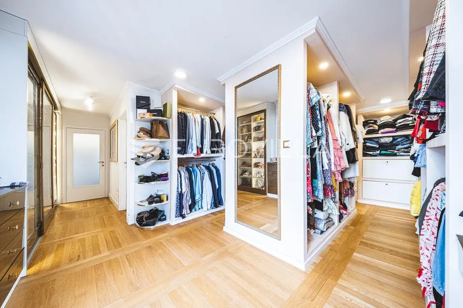 zagreb vrbani iii luksuzan penthouse prvi red do jezera - slika 20
