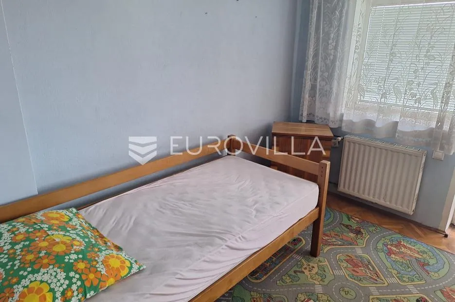 karlovac, rečica, kuća 140 m², gospodarske zgrade 350 m² - slika 7