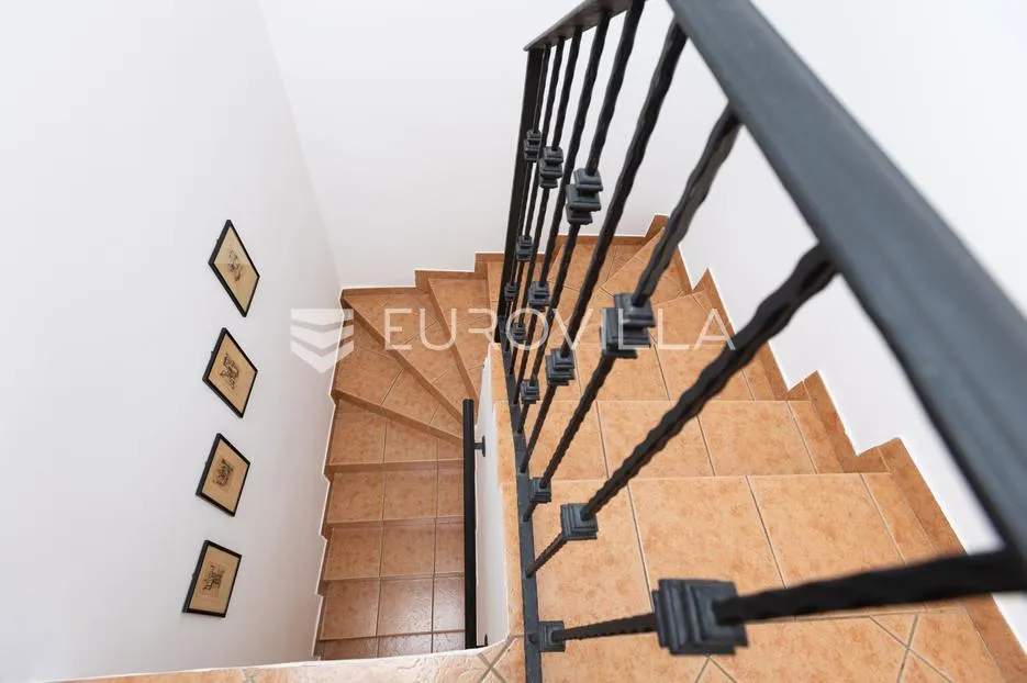 kostrena, stara primorska kuća od 150 m² u novom ruhu - slika 15