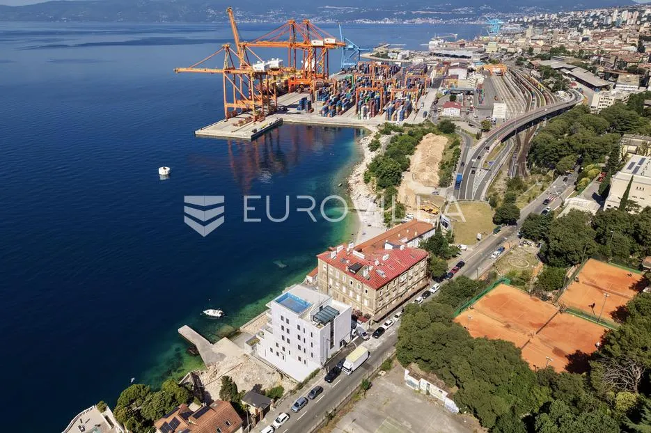 rijeka, pećine, novogradnja, luksuzan četverosoban stan 163,72 m² prvi red do mora - slika 21
