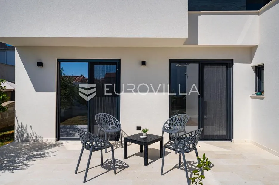 zadar, vrsi, predivna samostojeća novoizgrađena vila/kuća s bazenom - slika 54