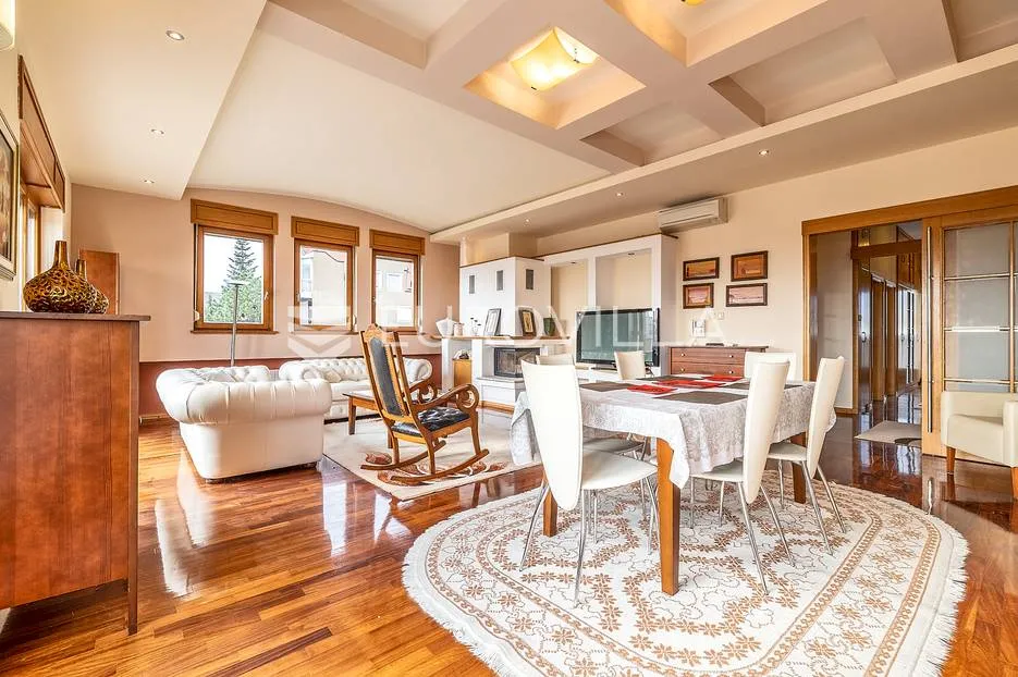 zagreb, pantovčak luksuzan trosoban penthouse 180 m² - slika 2