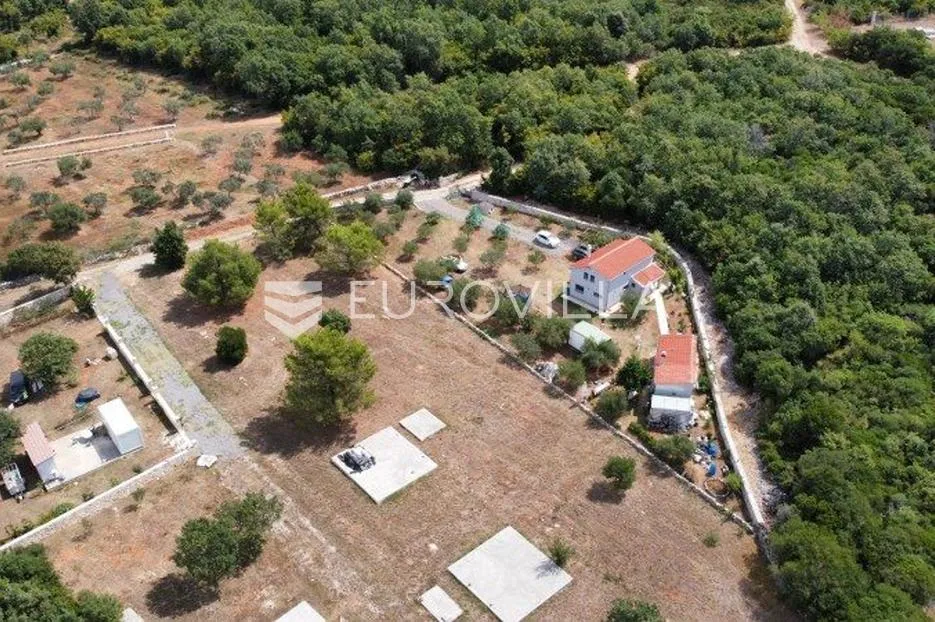istra, peroj, samostojeća kuća s pomoćnim objektom u srcu prirode - slika 6