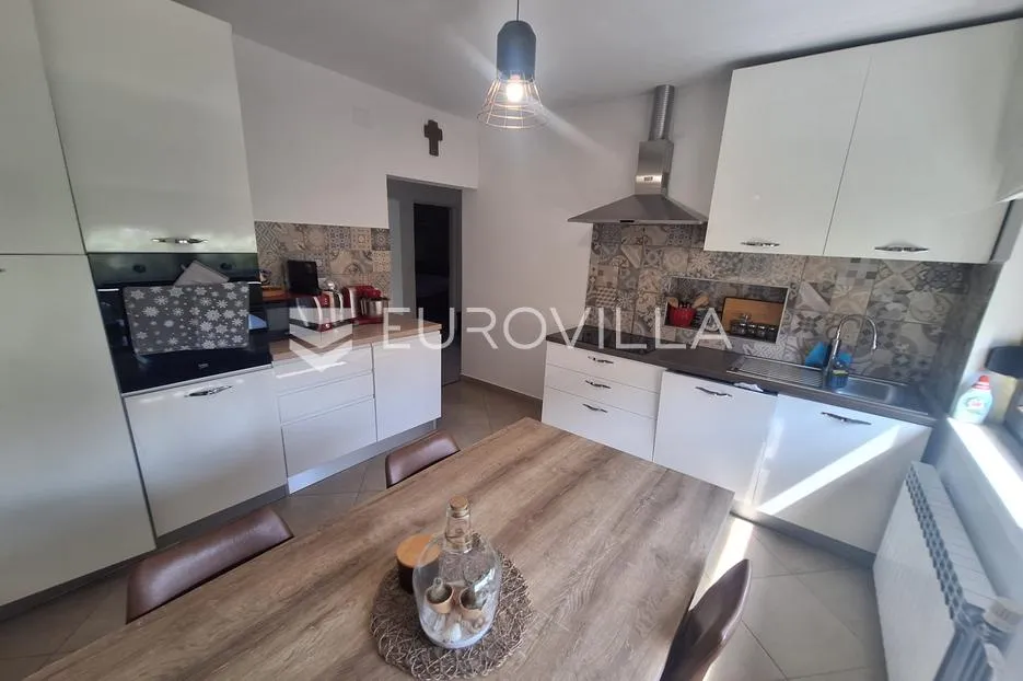 karlovac, draganić, kuća 190 m², novouređena - slika 3
