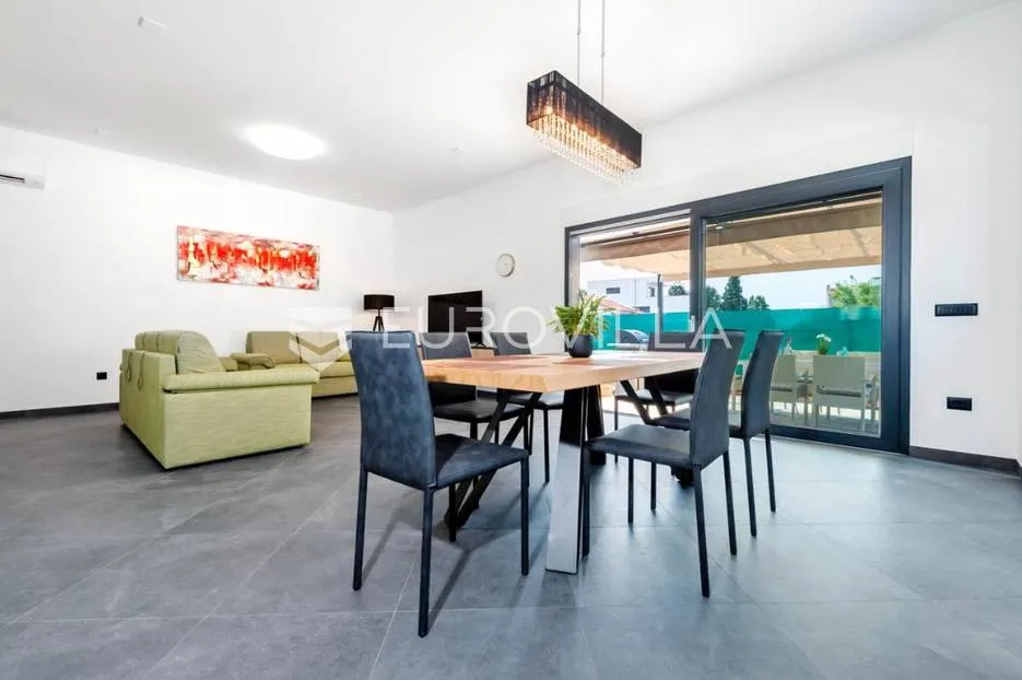 istra, rovinj, prekrasna moderna nova villa 139 m² sa bazenom - slika 9