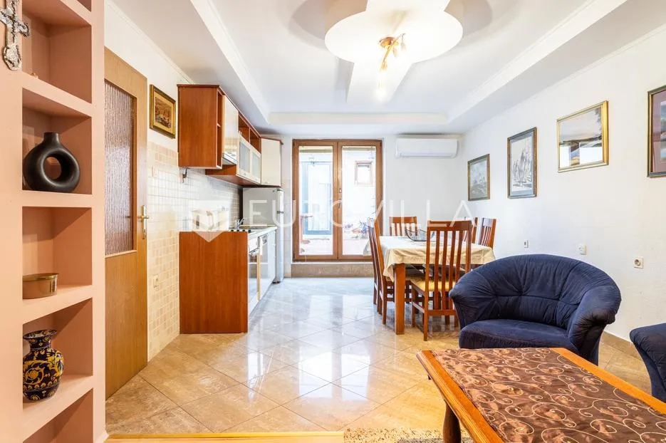 split, visoka, stan i dodatan studio apartman za dugoročan najam u blizini sveučilišta - slika 5