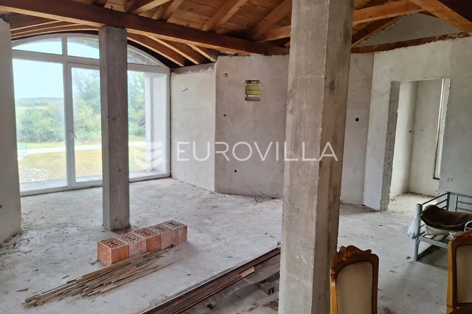 karlovac, udbinja, stambena kuća 293 m², 3 stambene jedinice - slika 2