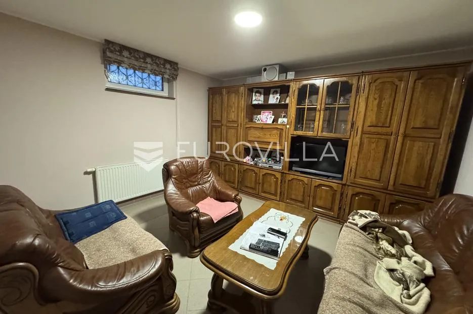 đakovo, centar, luksuzna kuća 470 m2 na izuzetnoj lokaciji - slika 31