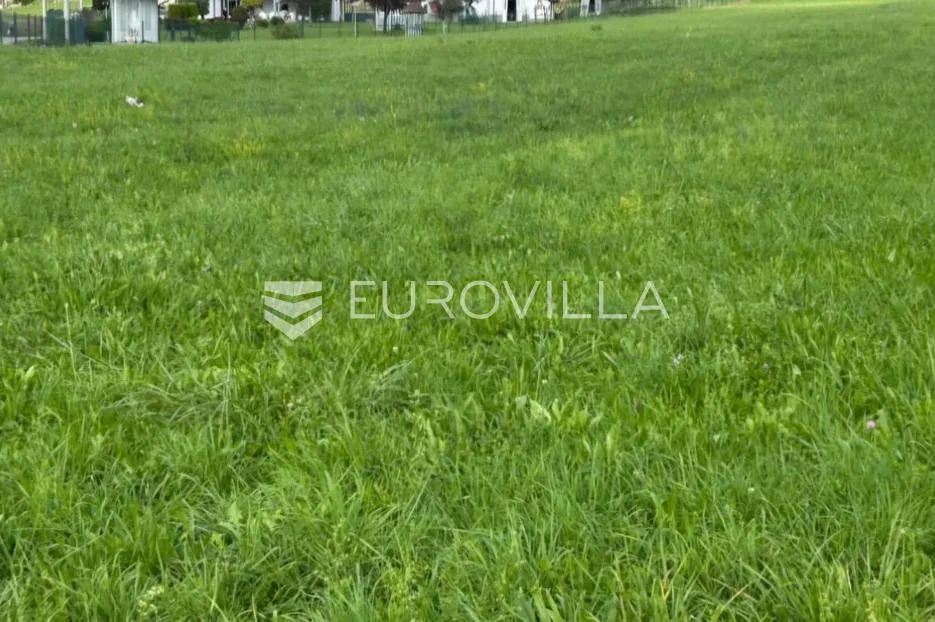 jastrebarsko, sveta jana, građevinsko zemljište 2806 m², mogućnost gradnje više objekata - slika 2