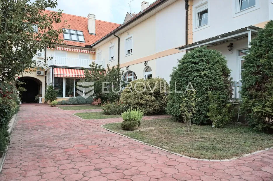 osijek, donji grad, adaptirana kuća s velikim potencijalom, 700 m², plac 947 m² - slika 4