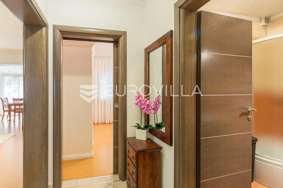 istra, pula prilika za investiciju, apartmanska kuća podijeljena na 3 stambene jedinice - slika 33