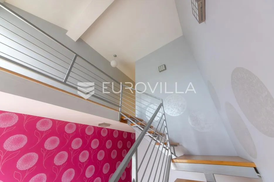 osijek, novi grad, 4 sobe penthouse 166 m² s garažom i liftom (moguće poslovni) - slika 12