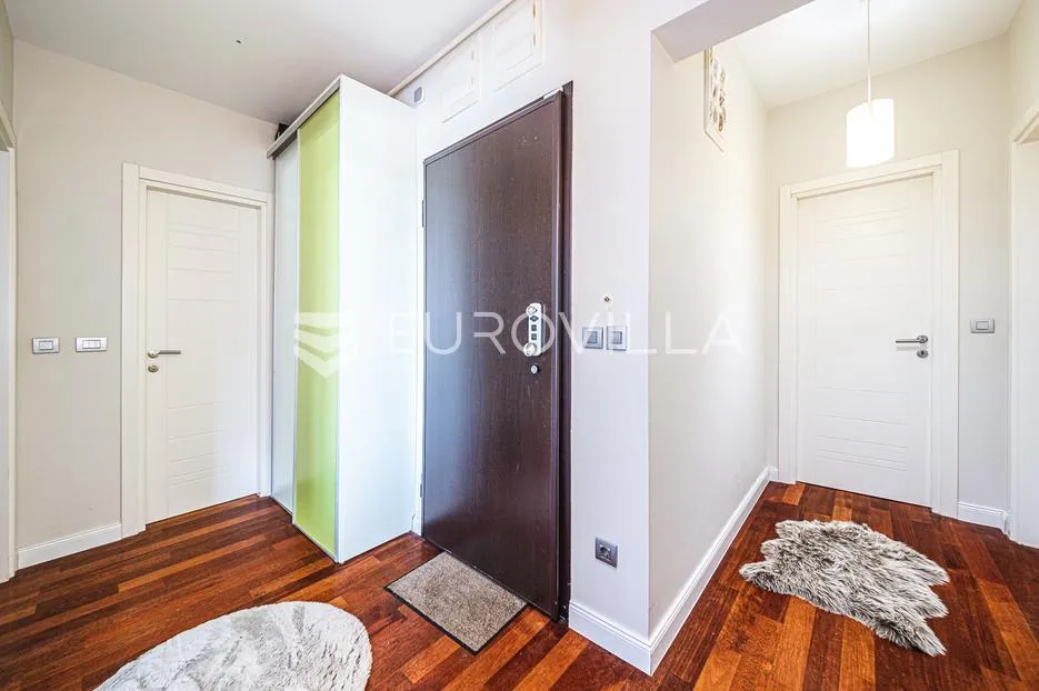 zagreb, zelengaj, trosoban stan, 94 m² s loggiom i 2 parking mjesta - slika 12