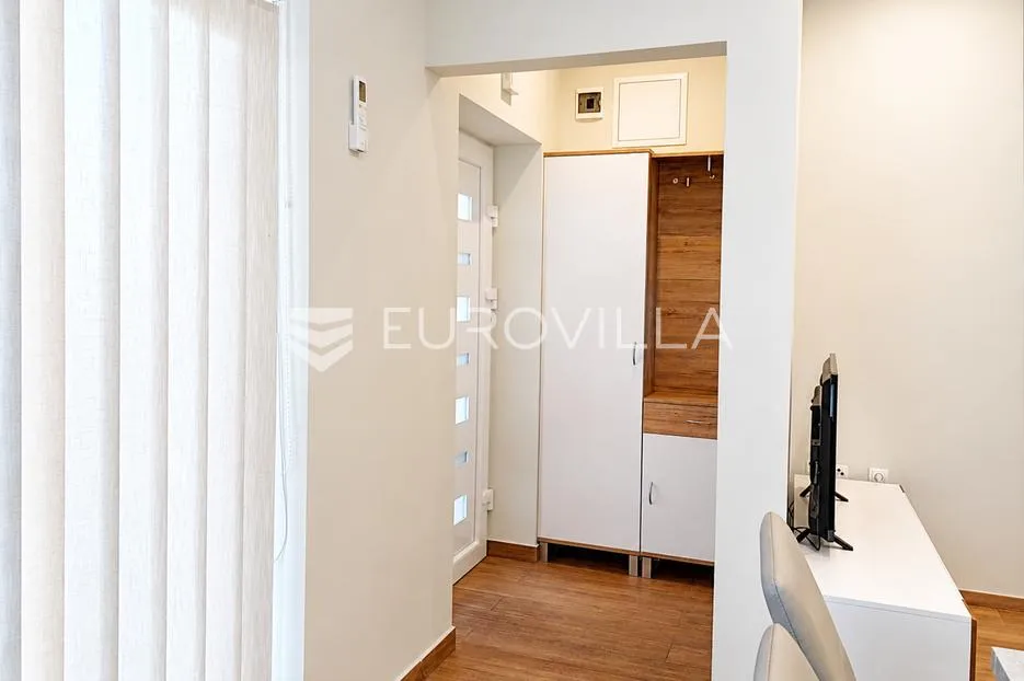 zadar, privlaka, dvojna kuća s dva stana, 140 m od mora - slika 9